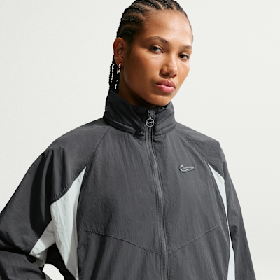 NIKE ナイキ　WMNS NSW SWOOSH WOVEN JACKET Nike Sportswear Women's Woven Jacket. Nike.com